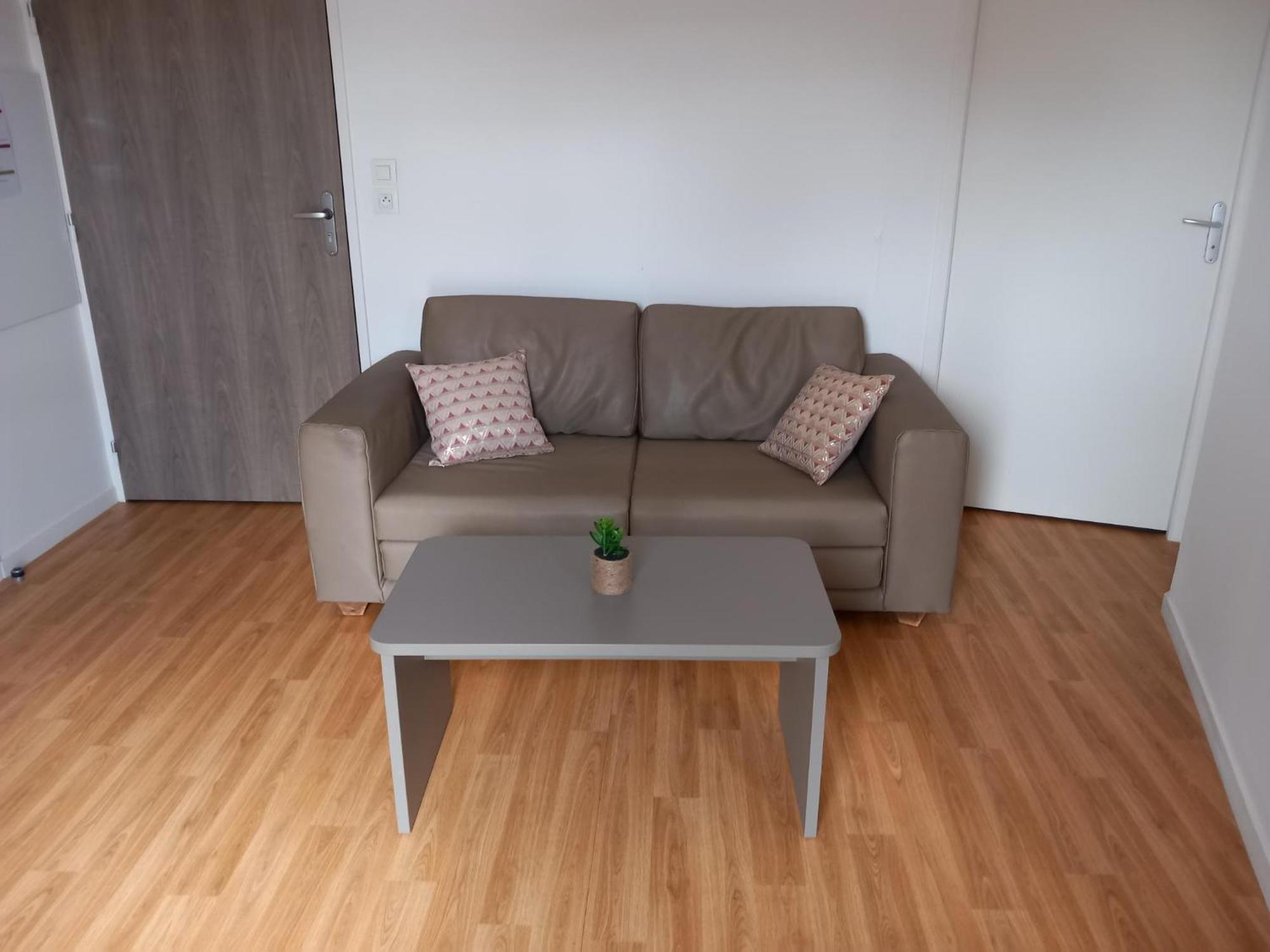 Residence Services Seniors Espace Et Vie Ле-Ман Экстерьер фото